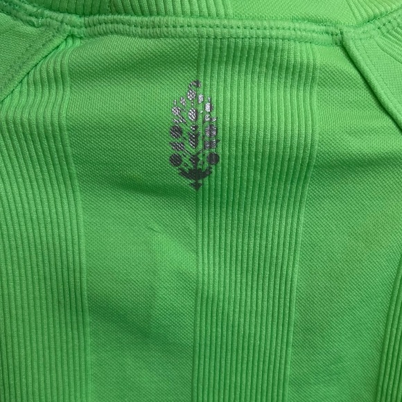 Free People Movement Offside Layer Top in Green Size XS/S - Picture 6 of 7